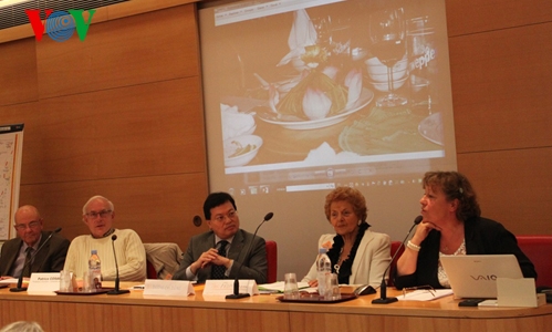 パリでベトナムに関するシンポ開催